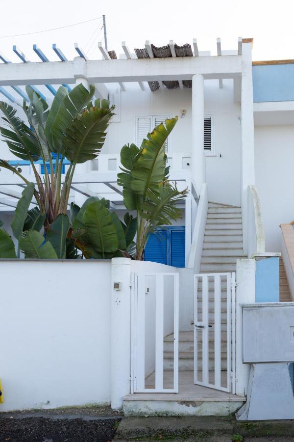Apartamento Bilocale Climatizzato Con Vista Panoramica Ugento Exterior foto